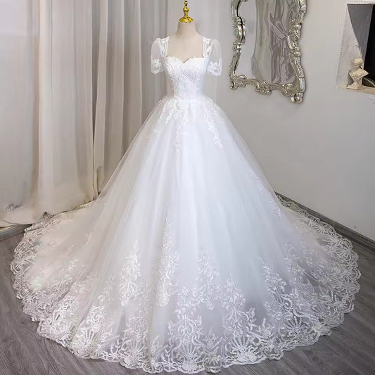 Romantic Sweetheart Bride Ball Gown