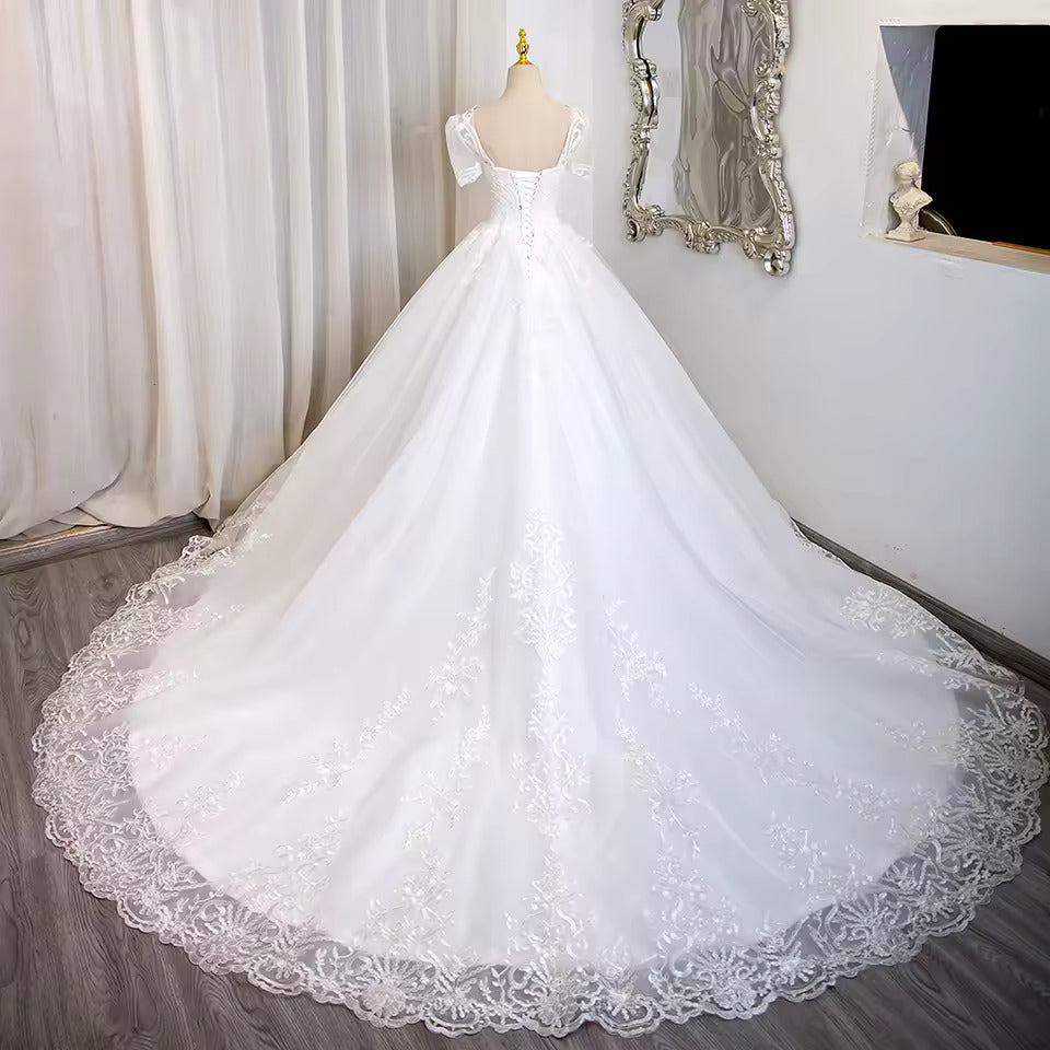 Romantic Sweetheart Bride Ball Gown