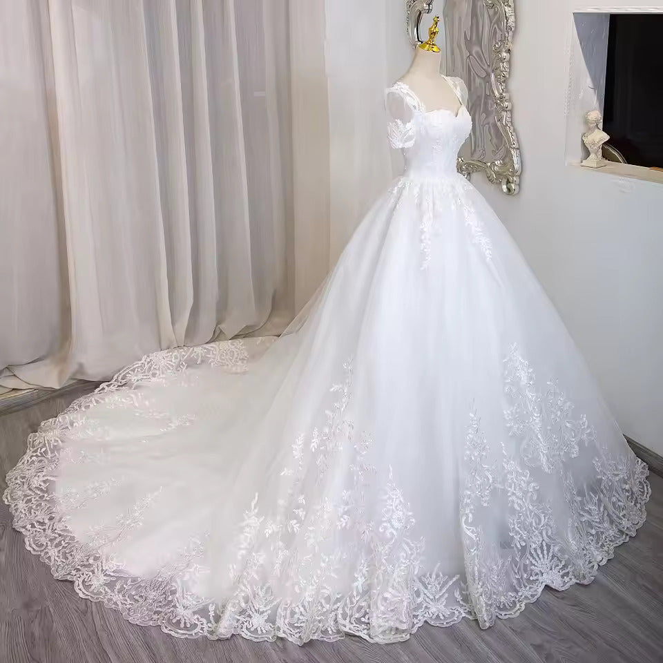 Romantic Sweetheart Bride Ball Gown